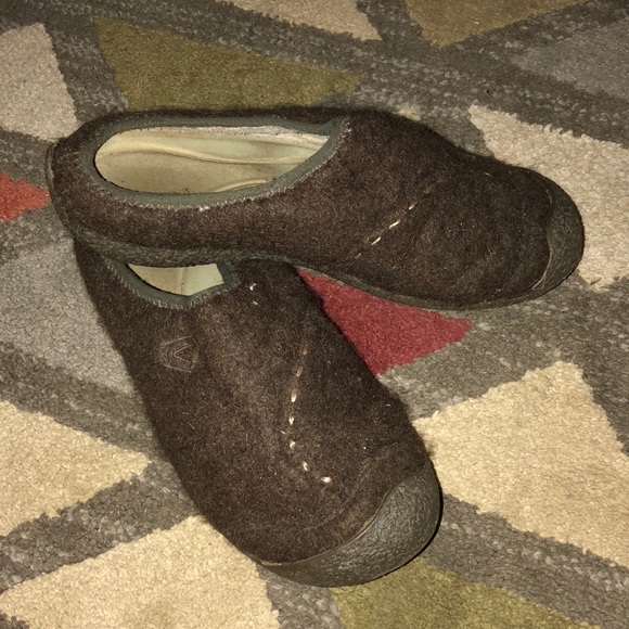 keen wool clogs